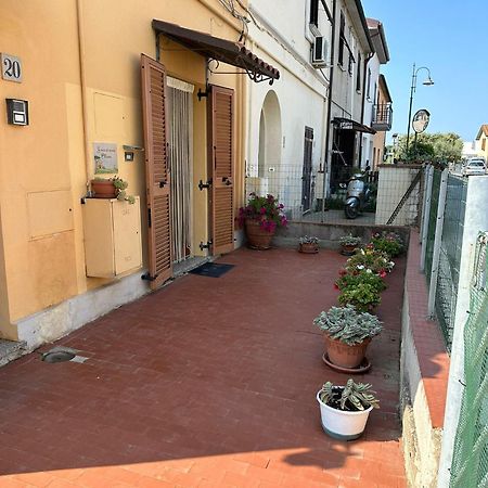 La Casa Di Nonna Ottorina Apartment Venturina Terme Exterior photo